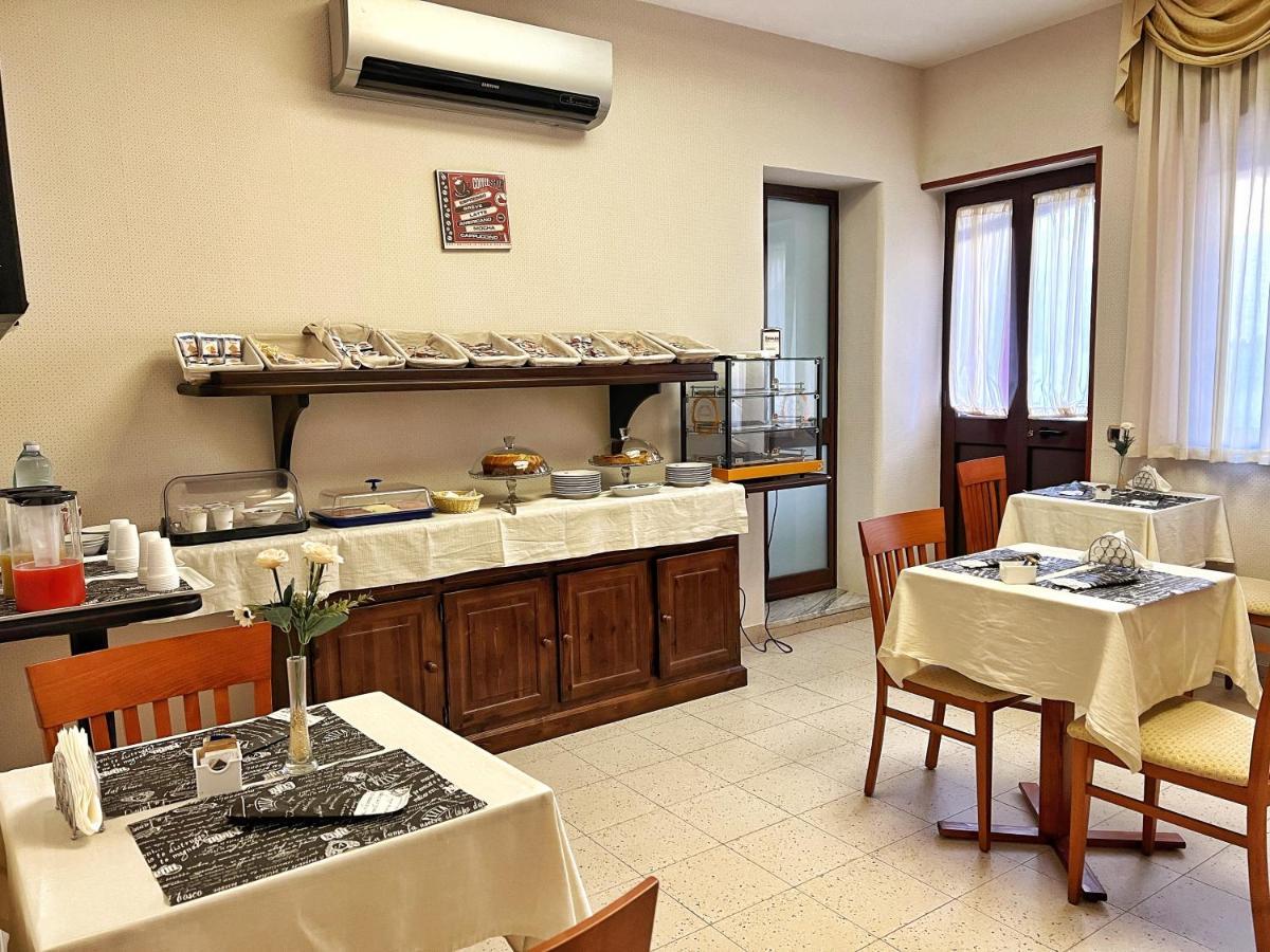 לאגו פטרייה Hotel Paradiso מראה חיצוני תמונה