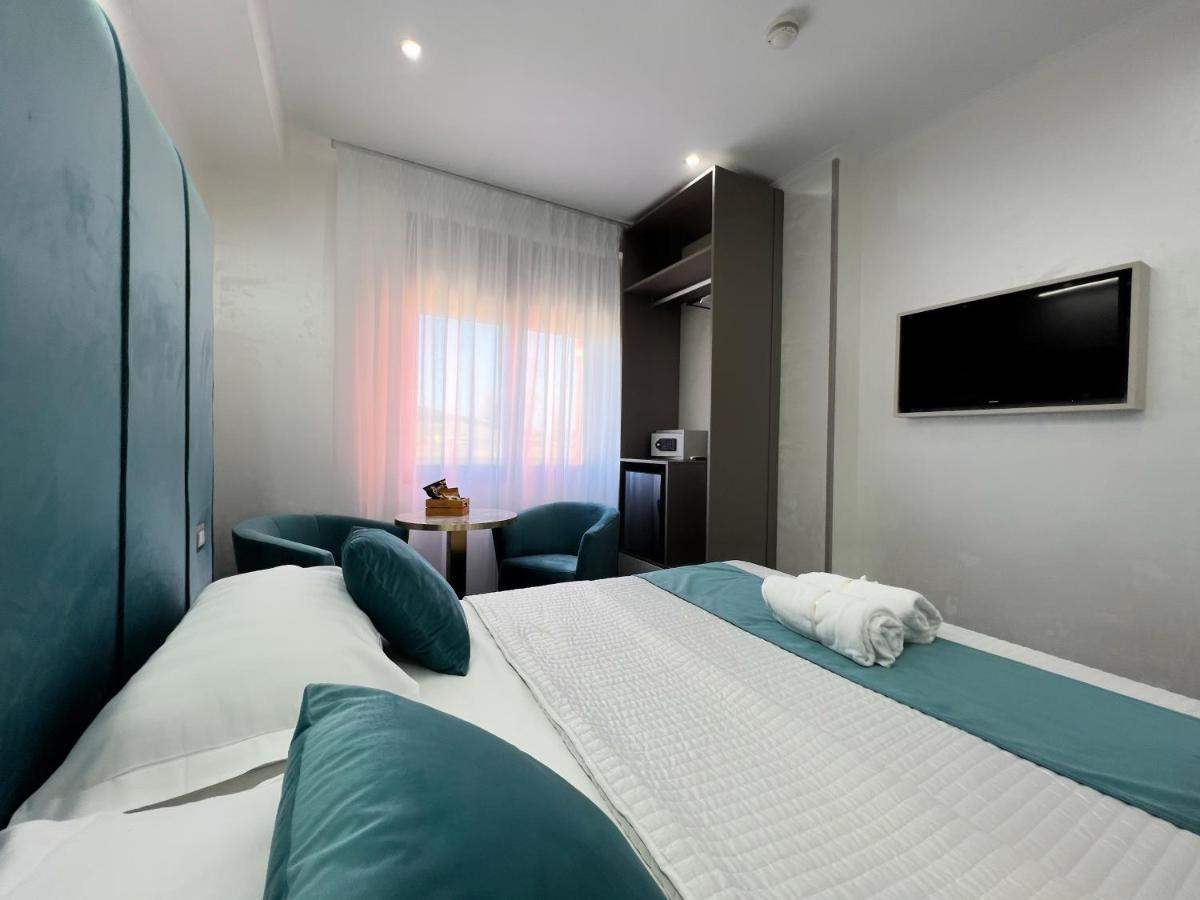 לאגו פטרייה Hotel Paradiso מראה חיצוני תמונה