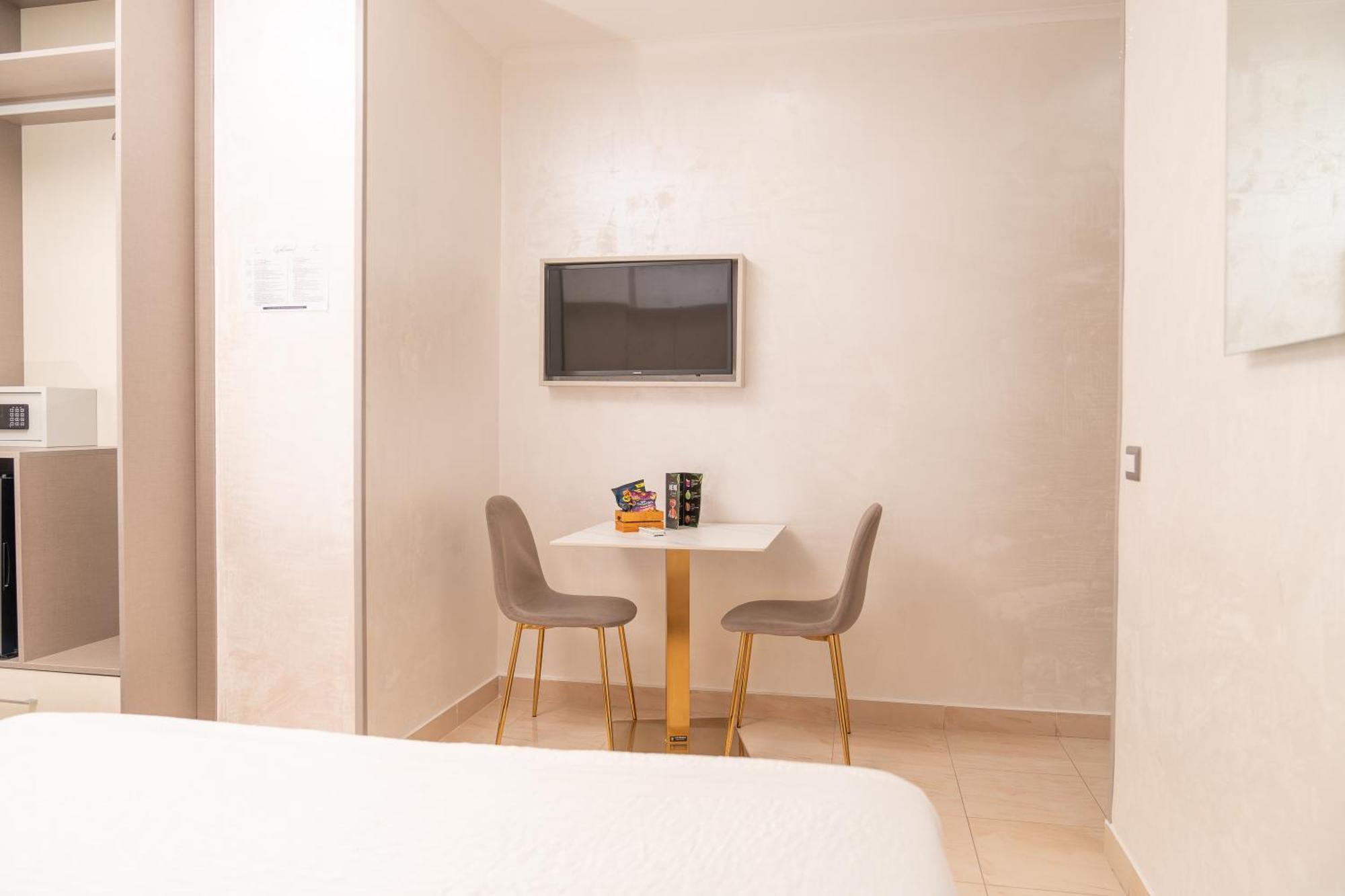 לאגו פטרייה Hotel Paradiso מראה חיצוני תמונה