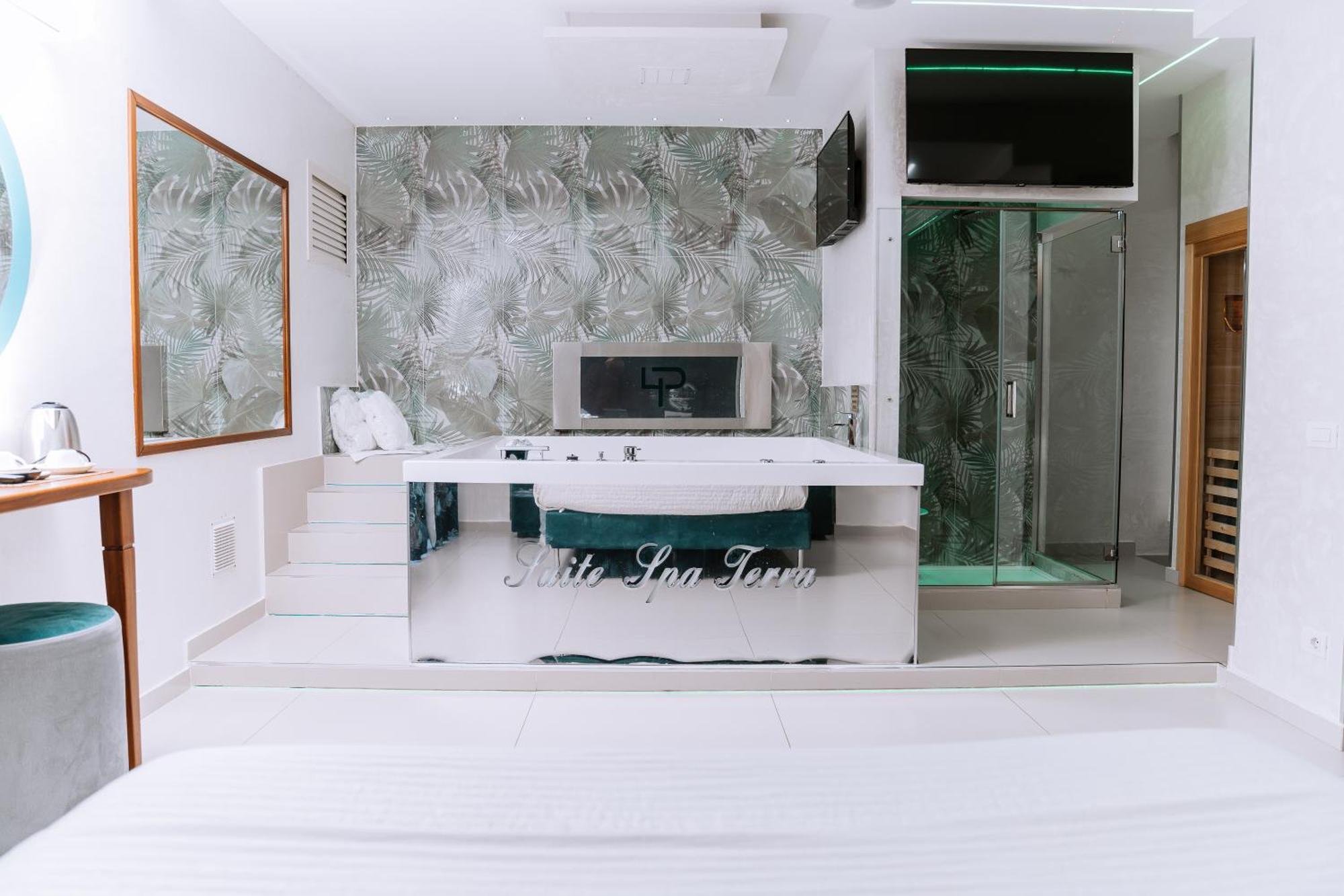 לאגו פטרייה Hotel Paradiso מראה חיצוני תמונה